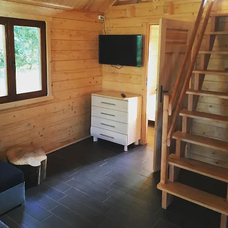 Malinowa Dolina 山林小屋 *